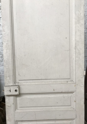 Porte ancienne blanche de récupération