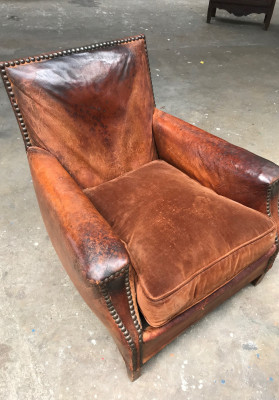 Fauteuil club vintage en cuir et tissu