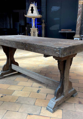 Table de monastère side 1