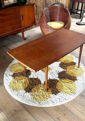 Table scandinave en teck années 70