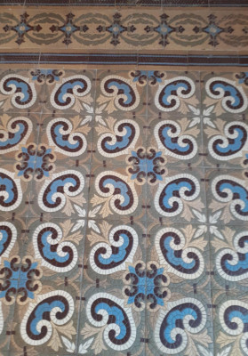 Carreaux de ciment anciens façon mosaïque