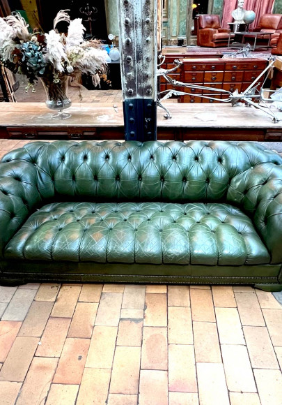 Chesterfield vintage en en cuir vert