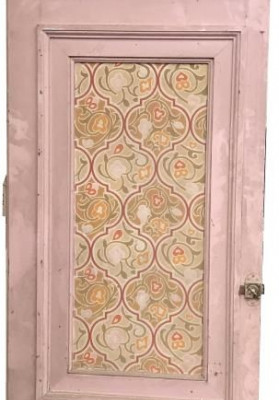 Porte ancienne rose