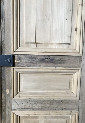 Porte ancienne en bois