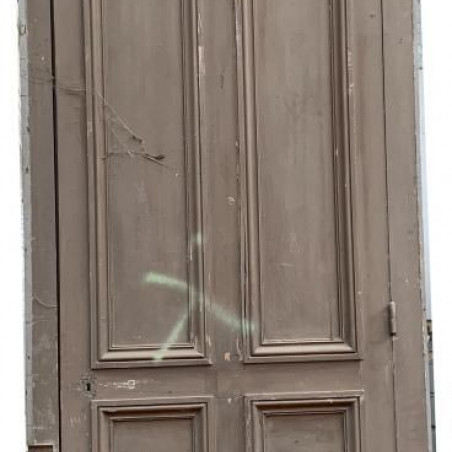 Ancienne porte avec bâti