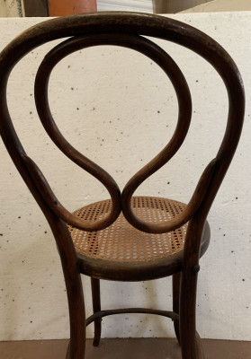 THONET Chaise haute ou Tabouret en bois courbé