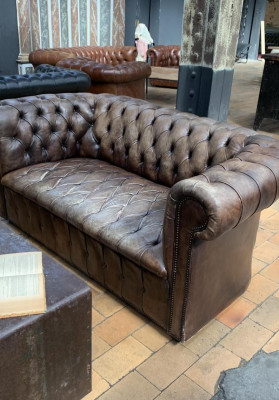 Canapé Chesterfield en cuir