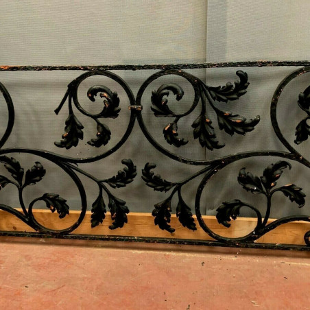 Grande grille de rambarde en fonte de fer